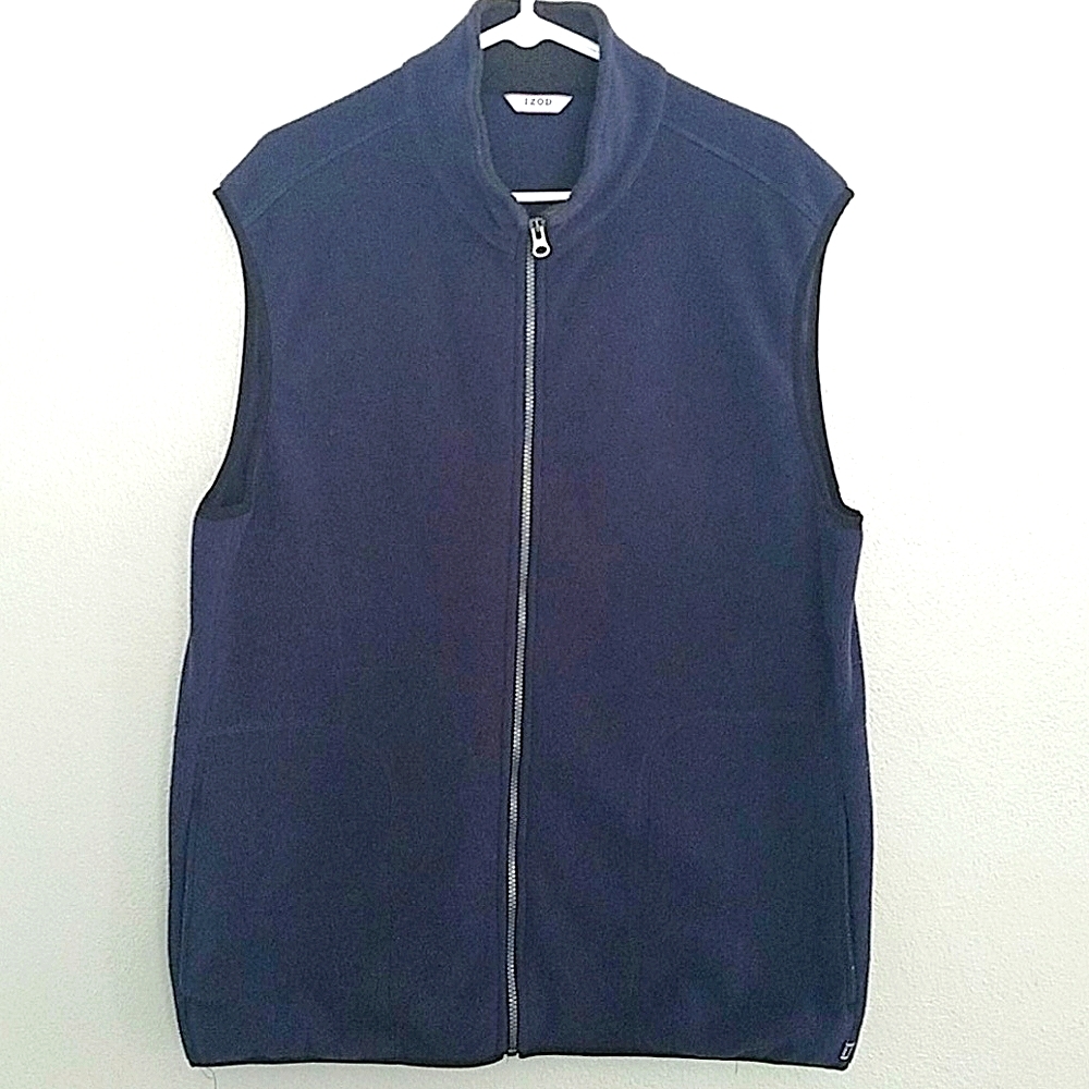 IZOD fleece vest, size L
